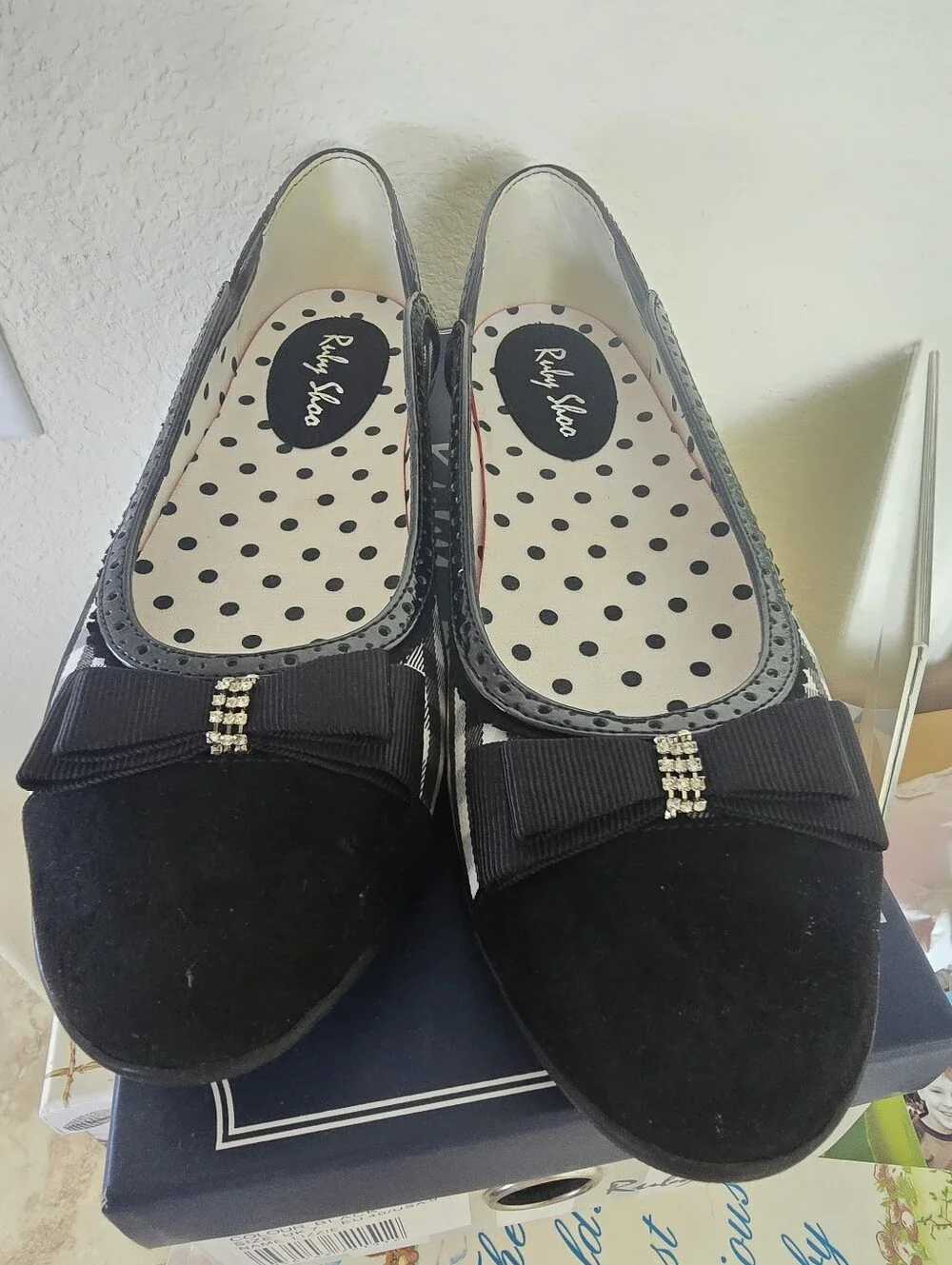 New Women’s Black Bow-Accent Ballet Flats